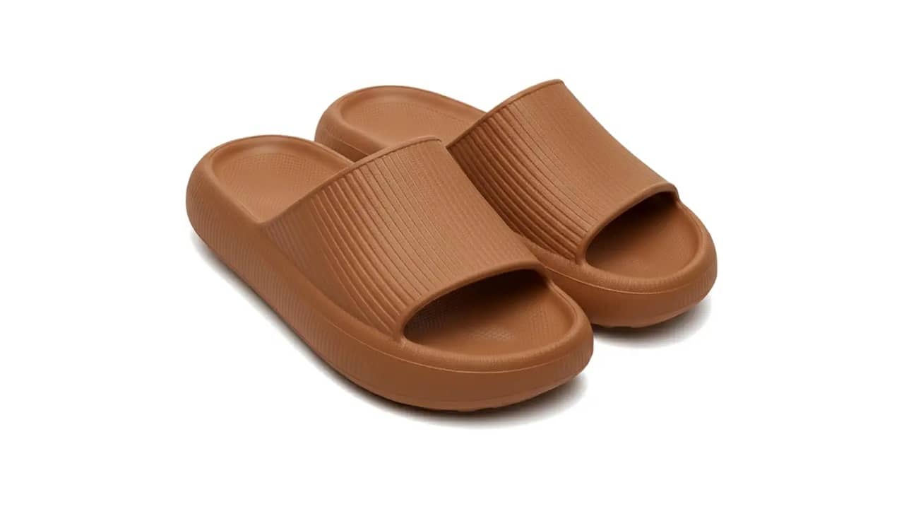 Melhor Chinelo Slide Feminina: 10 Modelos Conforto